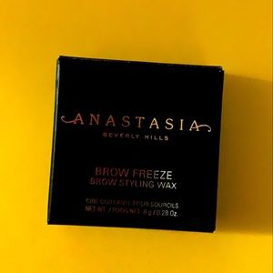 Anastasia Beverly Hills Brow Freeze